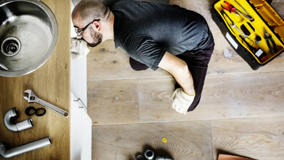 signs of water leaks